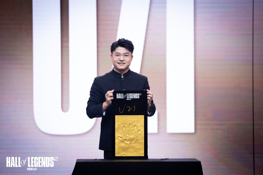 九游体育-关于Uzi回归赛场，精彩发挥首场状态亮眼，DWG观众沸腾！的信息